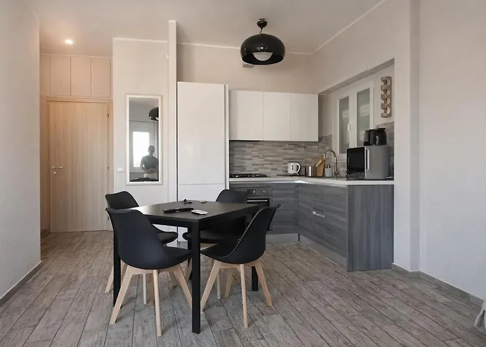 Apartman Chic Near Metro B & Colosseum