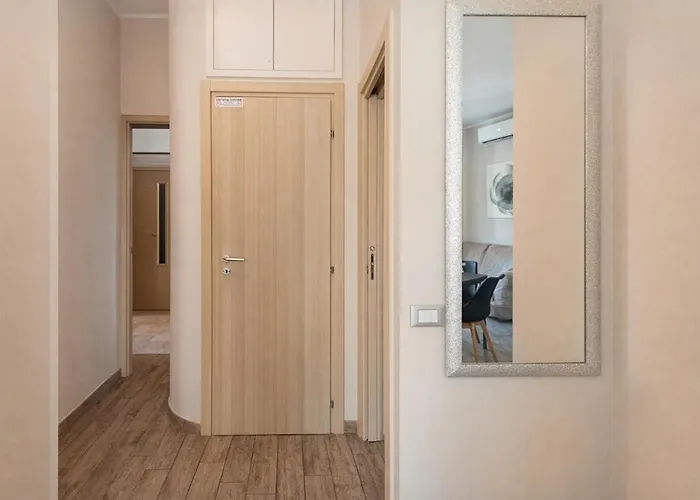 Apartman Chic Near Metro B & Colosseum *