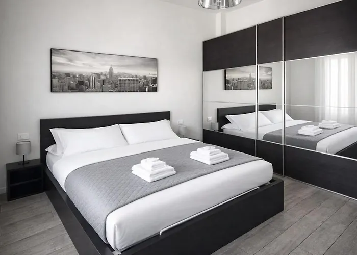 Chic Near Metro B & Colosseum Apartman Róma