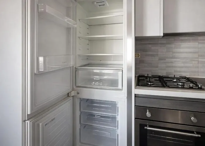 Chic Near Metro B & Colosseum Apartman